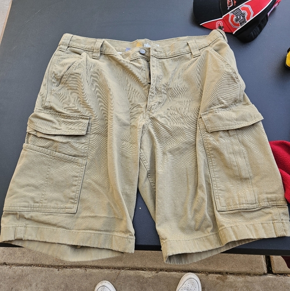 Carhartt Cargo Shorts - Picture 1 of 7